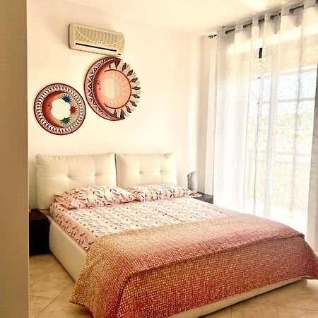 Ladya Apartment Alghero Bagian luar foto