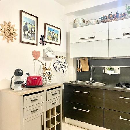Ladya Apartment Alghero Bagian luar foto