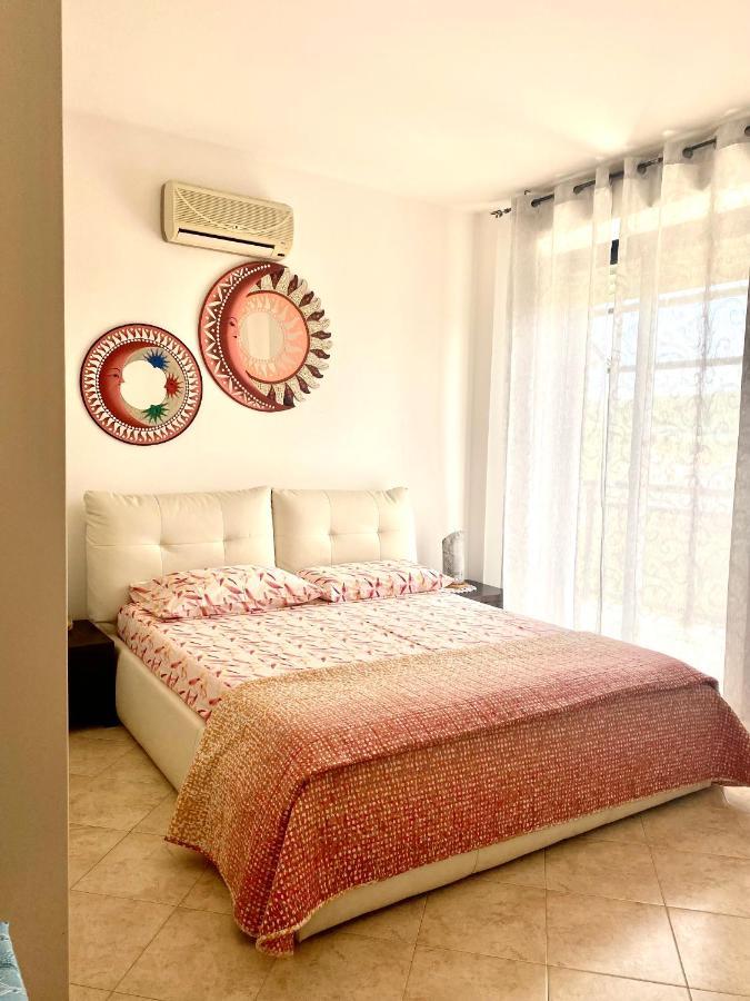 Ladya Apartment Alghero Bagian luar foto